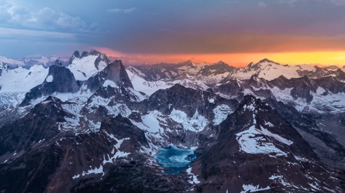 Windows_WallpaperExpeditions_IG_JustinChochuette_1x1.jpg